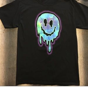 Melting smiley face shirt